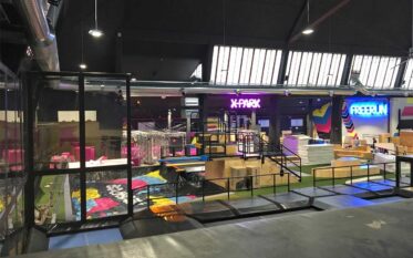 BOUNCE INC