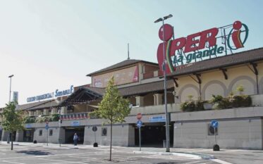 IPER SERRAVALLE IPER SERRAVALLE