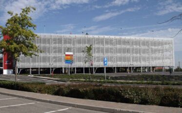 PARCHEGGIO MULTIPIANO - SERRAVALLE DESIGNER OUTLET