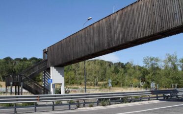 PASSERELLA PEDONALE - SERRAVALLE RETAIL PARK